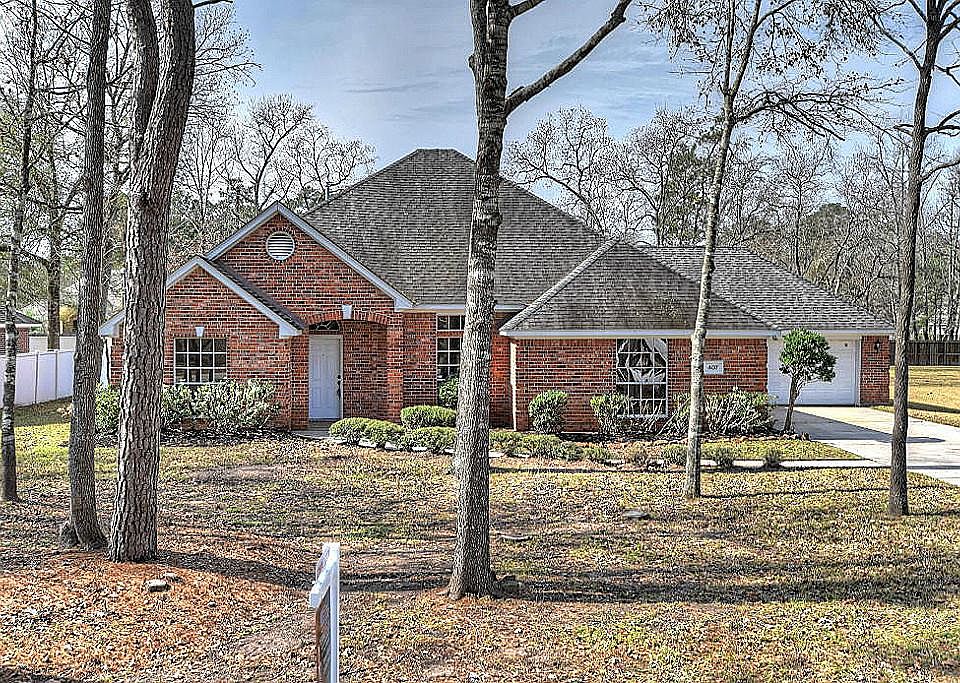 1st image of 407 Mackintosh Dr