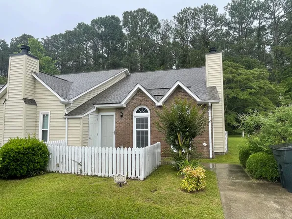 35 B Mulberry Ln, New Bern, NC 28562