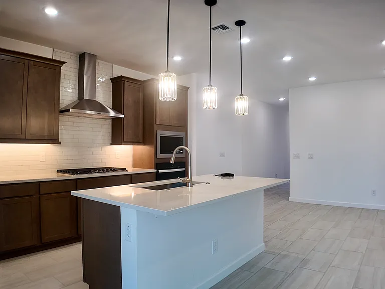 6975 W Pinnacle Vista Dr — Photo 4