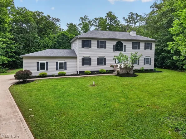 9329 S Brown Rd, Chardon, OH 44024
