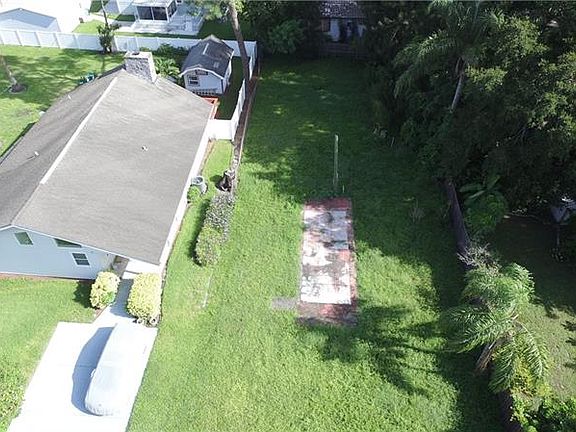 5th image of 6011 81st Ave N
