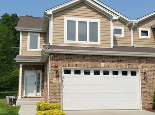 9418 Saratoga Ct, Hickory Hills, IL 60457
