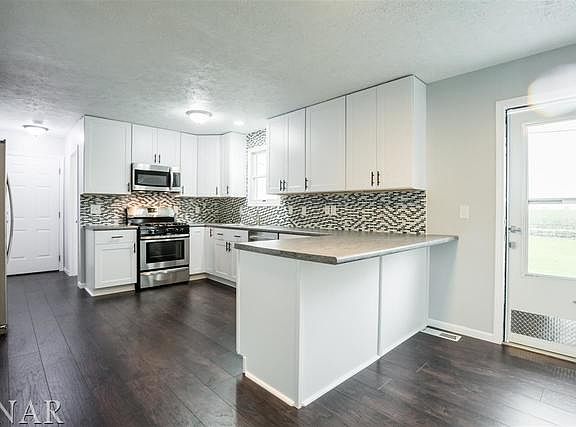 3rd image of 414 N Kathleen St