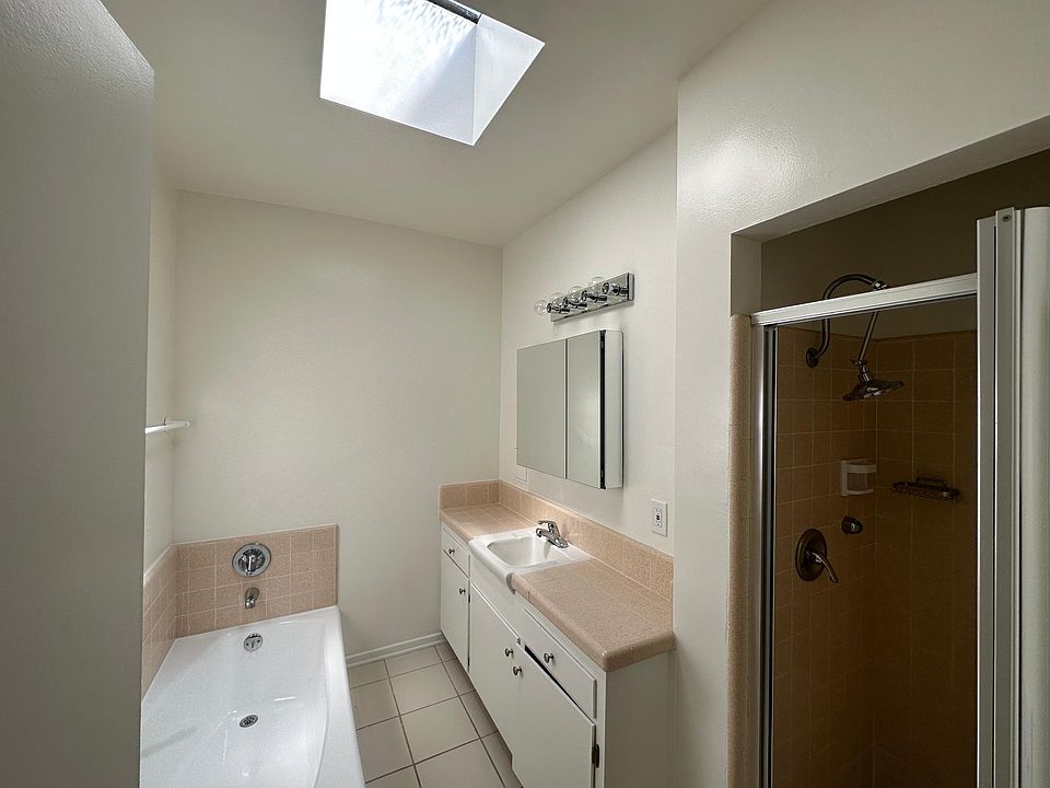 1st image of 1119 16th St #5
