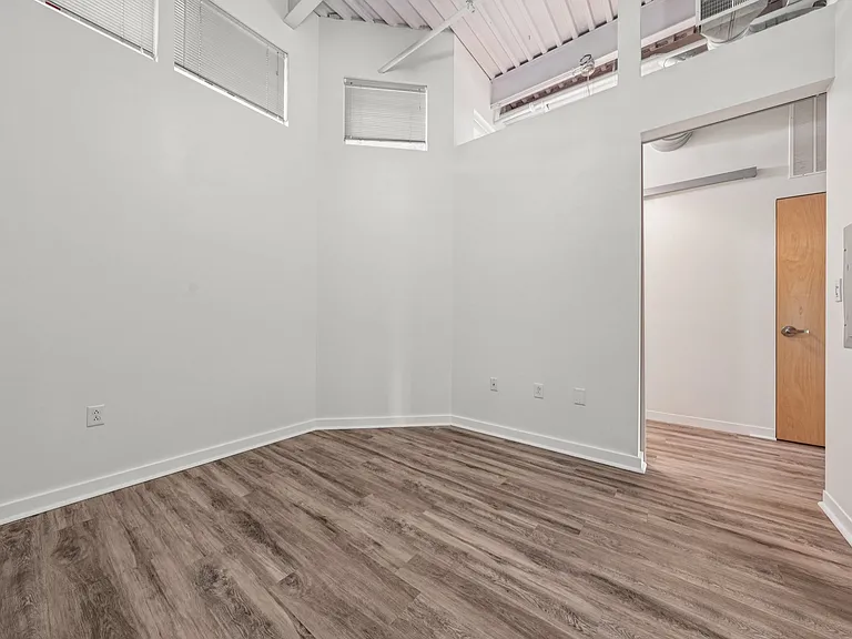 Remington Lofts — Photo 44