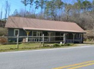 2046 Whitestone Rd N, Talking Rock, GA 30175