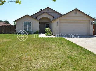1006 Breakers Ct, Galt, CA 95632