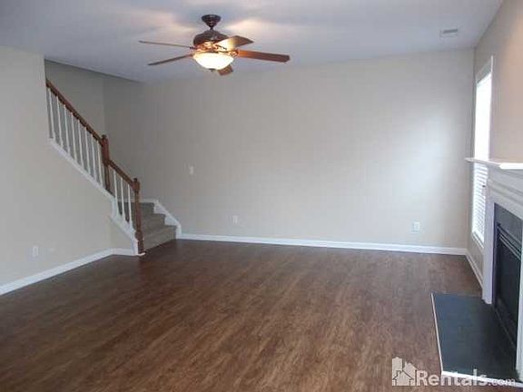 2nd image of 109 S Wendover Trace Ave