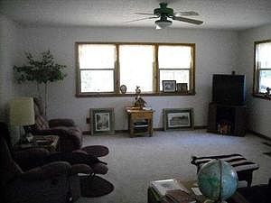 4th image of 3522 Lillian Dr