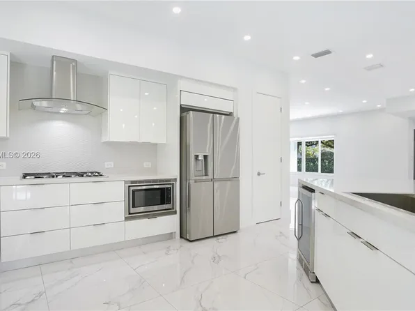 711 Sunset Rd, Coral Gables, FL 33143