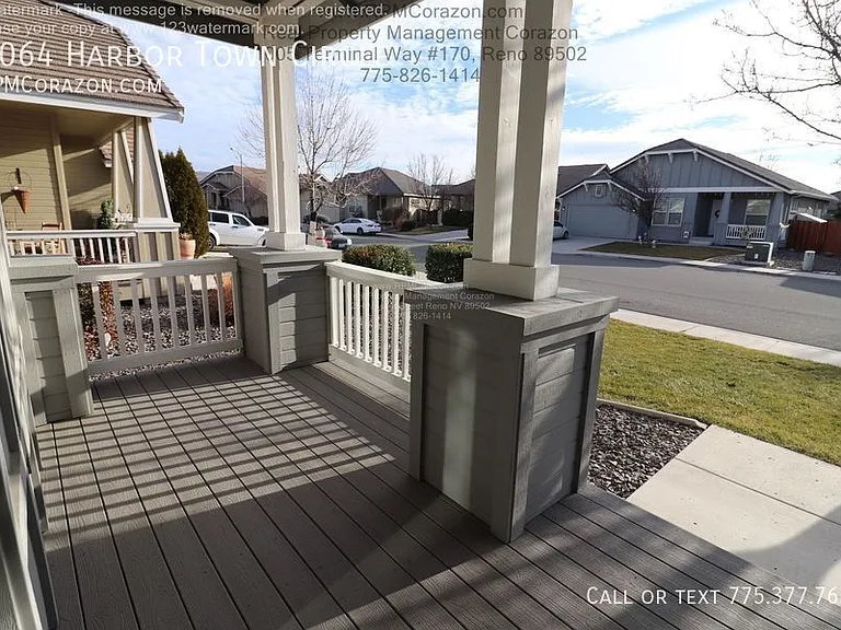 1064 Harbor Town Cir — Photo 3