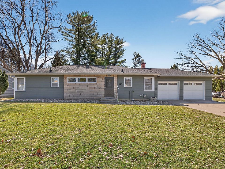 1st image of 210 Ivanhoe Rd