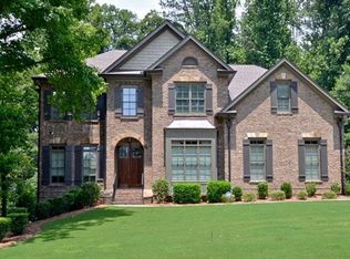 1476 Valley View Rd, Dunwoody, GA 30338