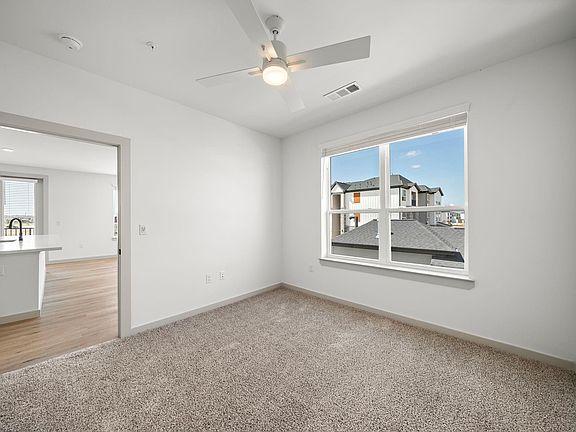4th image of 29655 Jordan Ranch Blvd #B-1