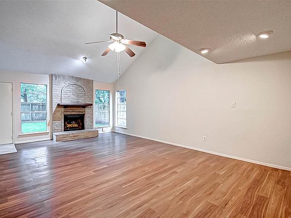 4th image of 5407 Bridge Forest Dr