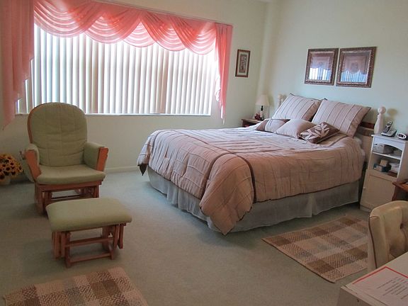 5th image of 2131 Lakeview Dr Unit 504