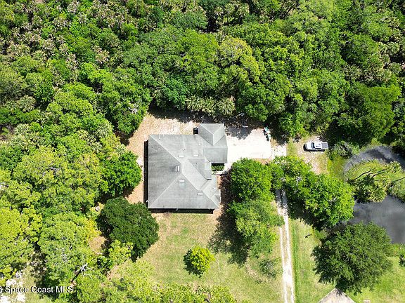 2nd image of 3025 Fawn Lake Blvd