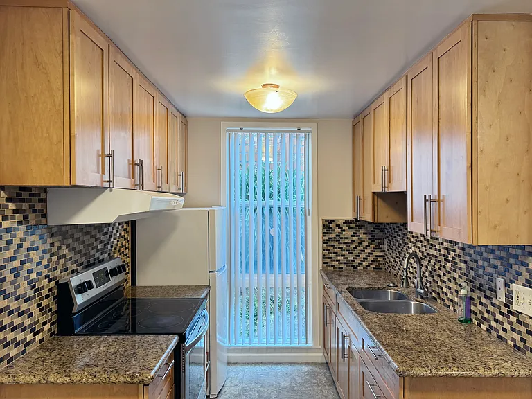 414 Fairmount Ave #101 — Photo 11