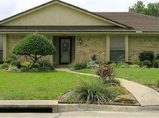 1001 Danish Dr, Grand Prairie, TX 75050