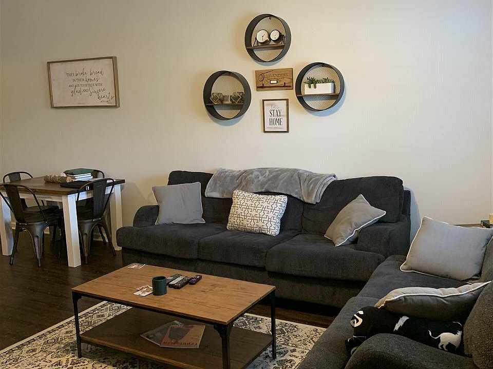 1st image of 2013 Continental Ave