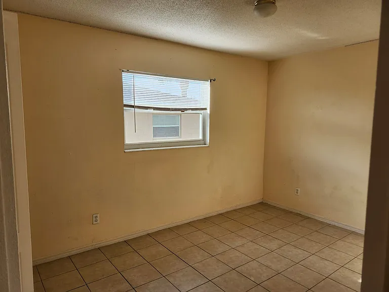 736 Michigan Ct #4 — Photo 5