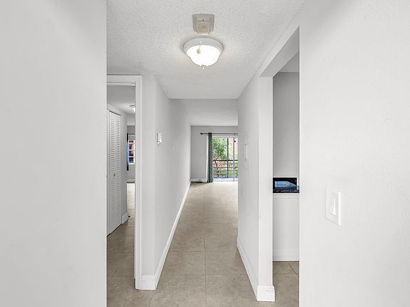 4th image of 3050 Sunrise Lakes Drive #307