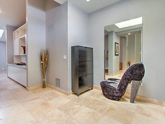 5th image of 6108 E Kings Ave
