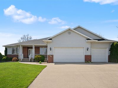130 Bluff Dr, Fairfax, IA, 52228