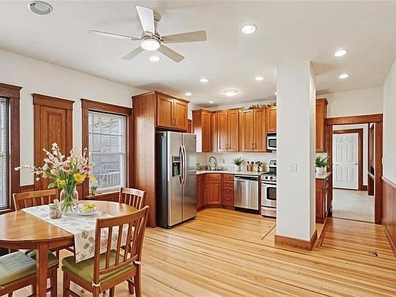 3rd image of 41 Cato Ave