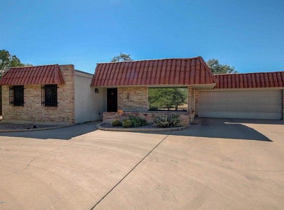 2nd image of 7222 E Calle Los Arboles