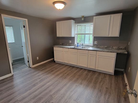 4th image of 1202 S Michigan Ave #3
