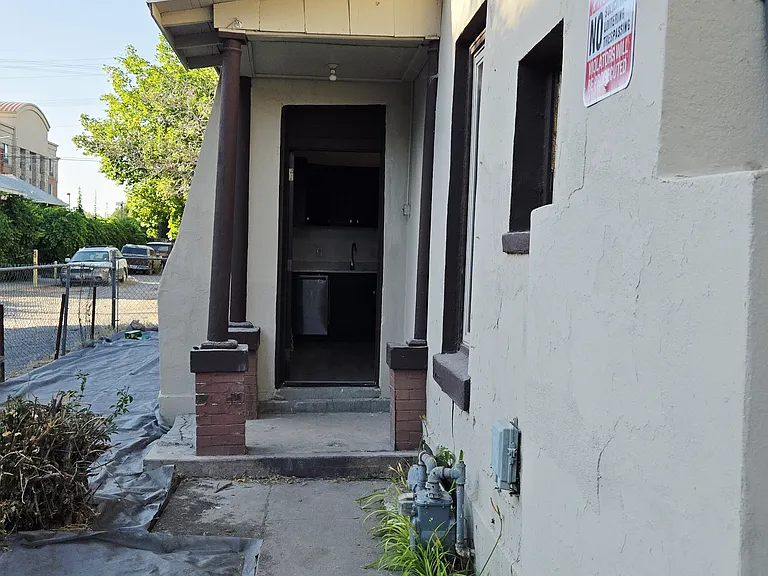 655 S Washington St #2 — Photo 23
