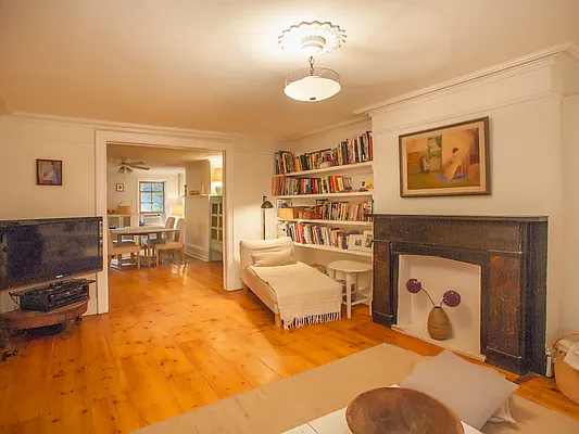 Rented by Dwell Residential Inc | media 19