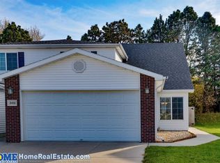 2401 Telluride Cir, Lincoln, NE 68521