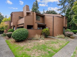 11504 NE 128th St APT 31, Kirkland, WA