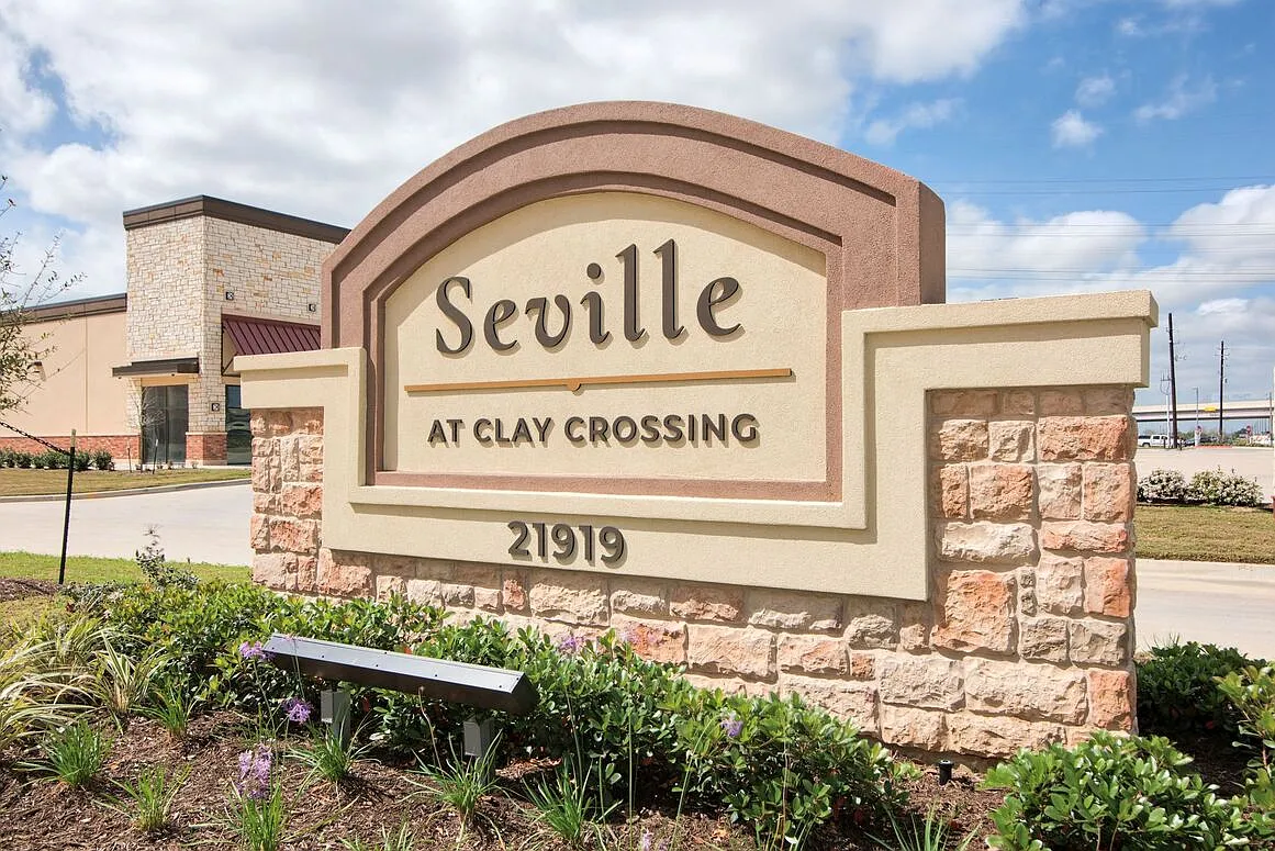 Seville at Clay Crossing — Photo 3