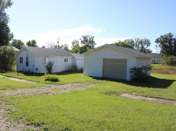 5036 Maple St, South Boardman, MI 49680