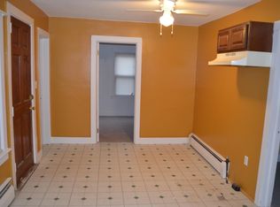 70 Hillside Ave, Middletown, CT 06457