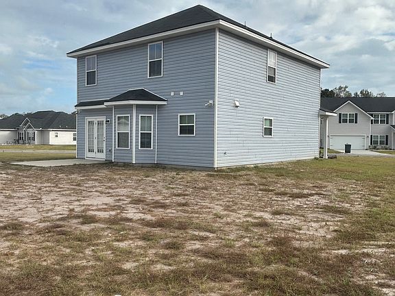 3rd image of 476 Meloney Dr