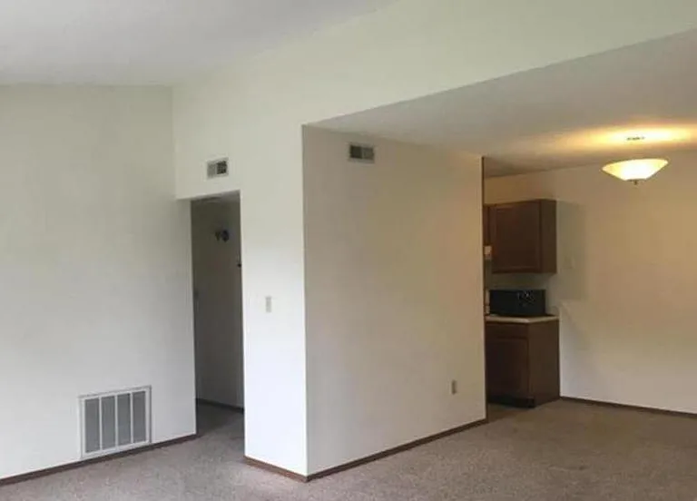 208 Huckleberry Heights Dr #208 — Photo 5