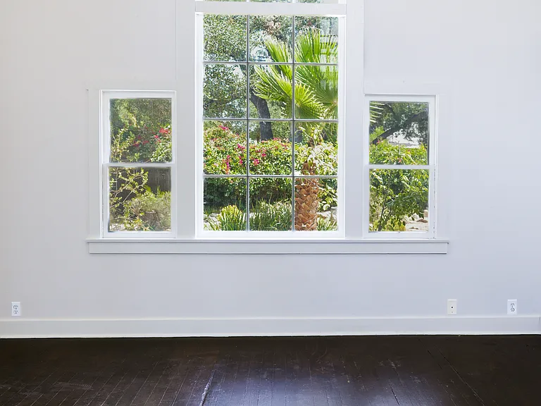 181 Alvarado Ave — Photo 4