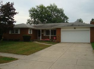 3001 Woodgrove Dr, Grove City, OH 43123
