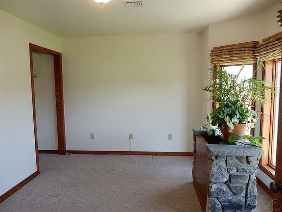 3rd image of 5444 Haugan Dr