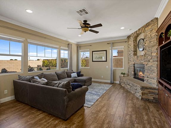5th image of 41956 Estrella Ln