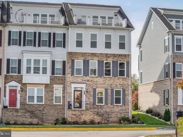 1749 Cottonwood Grove Rd, Dumfries, VA 22026