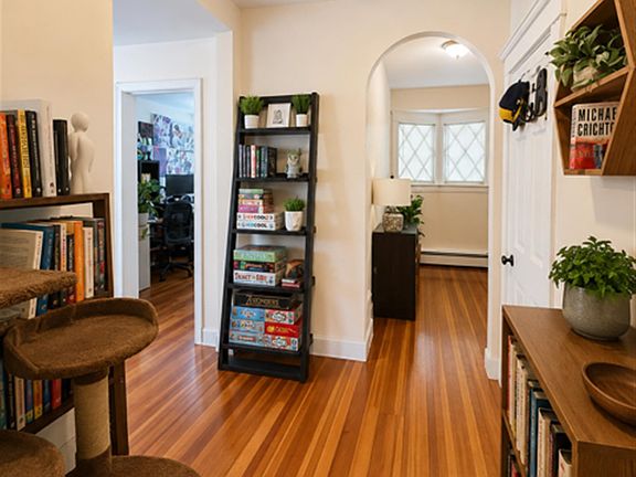 4th image of 215 Willow Ave #1