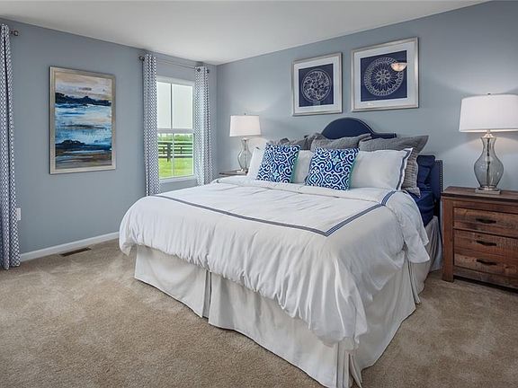 5th image of 1734 Marion Way