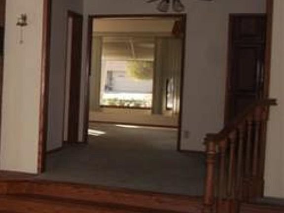 3rd image of 6003 Del Amo Blvd #1
