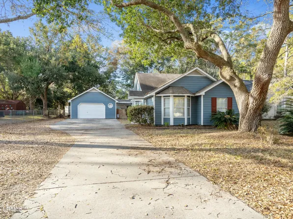 4 Burlington Land Rd, Beaufort, SC 29906