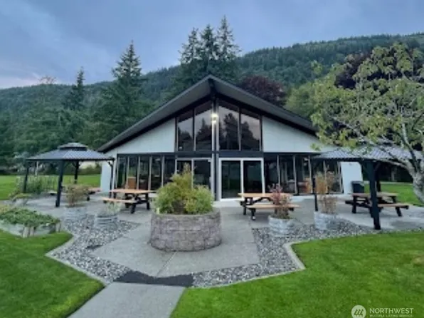 318 Trout Place, Sedro Woolley, WA 98284